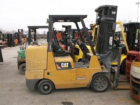 Freightelevator Caterpillar GC45K