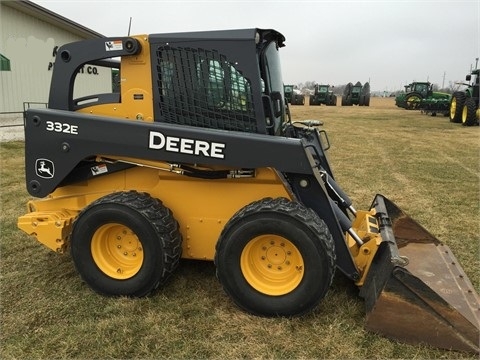 Miniloaders Deere 332