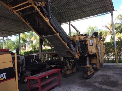 Recycles Caterpillar PM-200