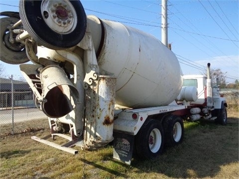 Mixers Concrete Mack RD690S