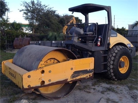 Compactadora Vibratoria Volvo SD100