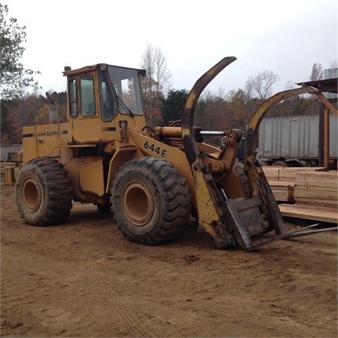Cargadoras Sobre Ruedas Deere 644E