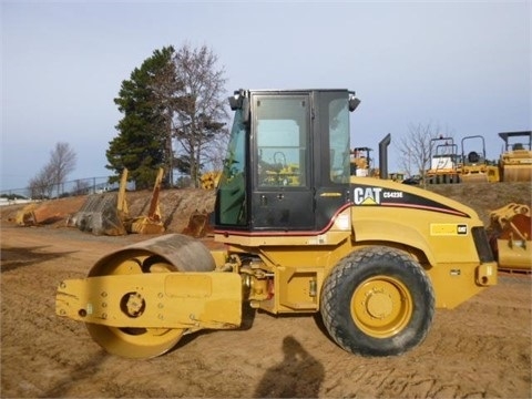 Vibratory Compactors Caterpillar CS-423E