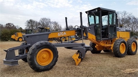 Motor Graders Deere 670A