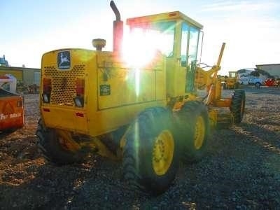 Motor Graders Deere 670B