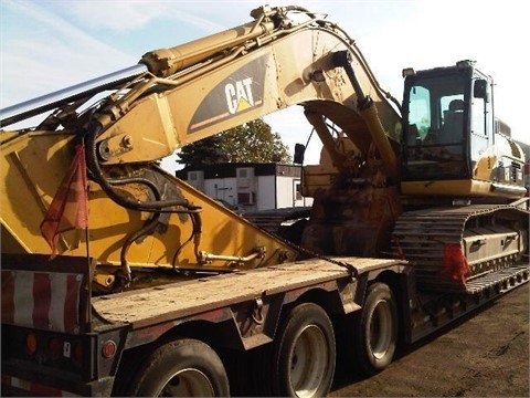 Hydraulic Excavator Caterpillar 330DL