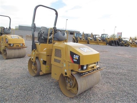 Vibratory Compactors Caterpillar CB24