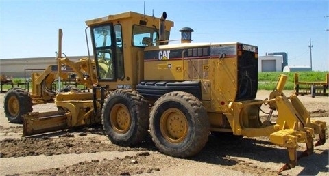Motoconformadoras Caterpillar 140H  de segunda mano en venta Ref.: 1434148568853542 No. 3