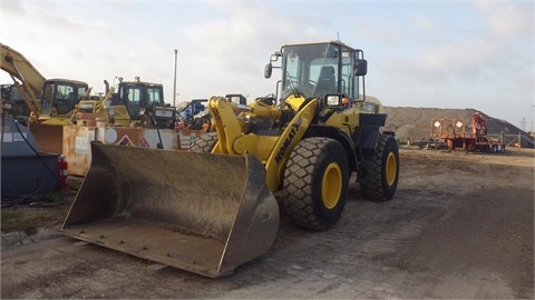 Wheel Loaders Komatsu WA320