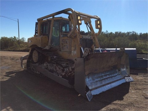 Dozers/tracks Caterpillar D6T