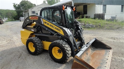 Minicargadores New Holland L225