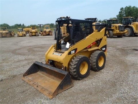 Miniloaders Caterpillar 242B