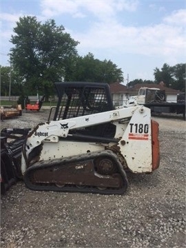 Miniloaders Bobcat T180