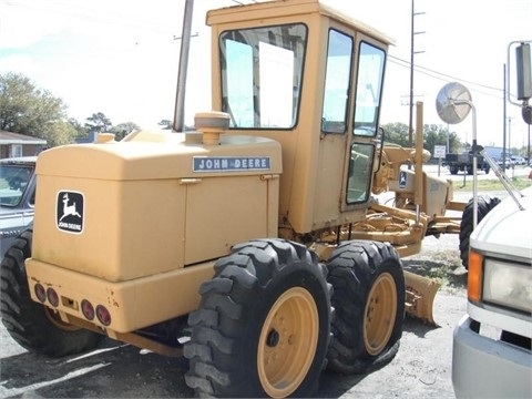 Motor Graders Deere 570A