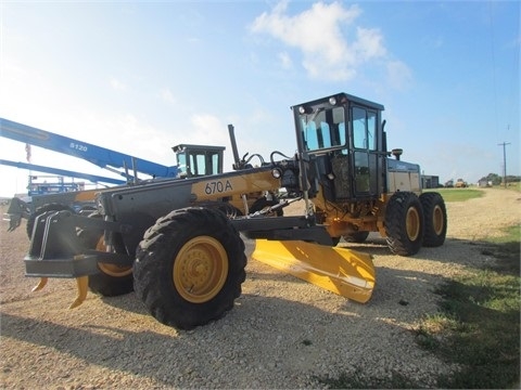 Motor Graders Deere 670A