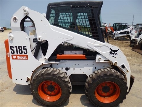 Minicargadores Bobcat S185