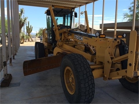 Motoconformadoras Deere 770CH