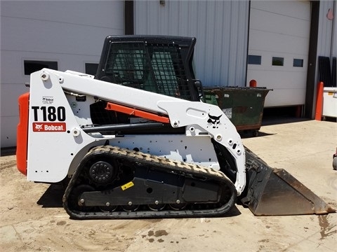 Miniloaders Bobcat T180