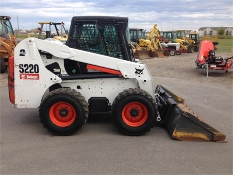 Minicargadores Bobcat S220 de bajo costo Ref.: 1443585079313890 No. 2