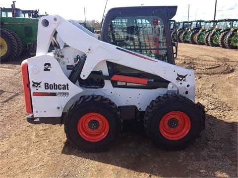 Miniloaders Bobcat S650