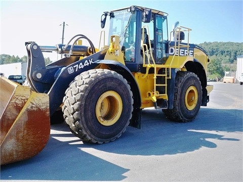 Wheel Loaders Deere 744K