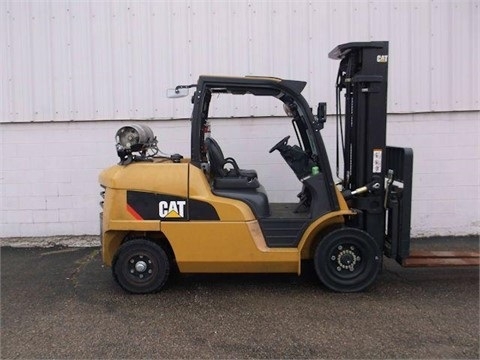 Freightelevator Caterpillar P12000