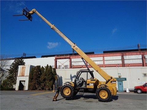 Manipulador Telescopico Caterpillar TH560B de bajo costo Ref.: 1453142707189429 No. 3