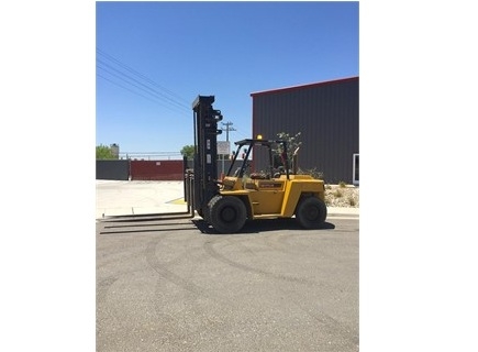 Freightelevator Caterpillar DP90