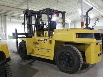 Freightelevator Caterpillar DP150