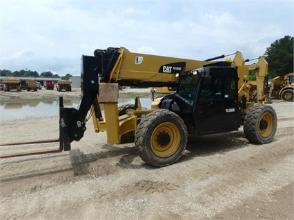 Freightelevator Caterpillar TL1255