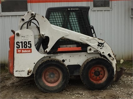 Minicargadores Bobcat S185