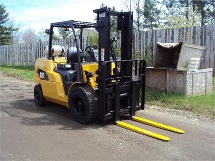 Montacargas Caterpillar P12000 importada en buenas condiciones Ref.: 1465316311782374 No. 3
