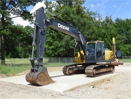 Hydraulic Excavator Deere 200D