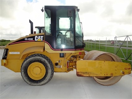 Vibratory Compactors Caterpillar CS-433E