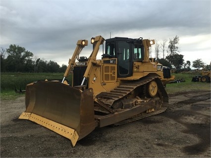 Dozers/tracks Caterpillar D6T