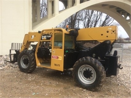 Telehandler Caterpillar TL943