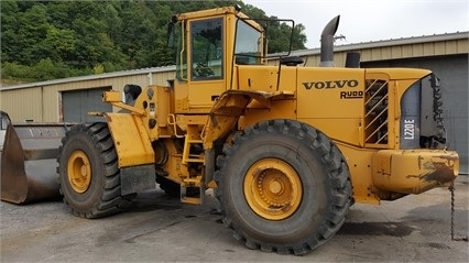 Cargadoras Sobre Ruedas Volvo L220E en venta Ref.: 1481042567233618 No. 3
