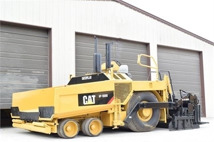 Pavers Caterpillar AP-1000B