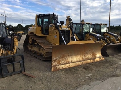 Dozers/tracks Caterpillar D6T