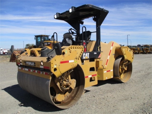 Vibratory Compactors Caterpillar CB64