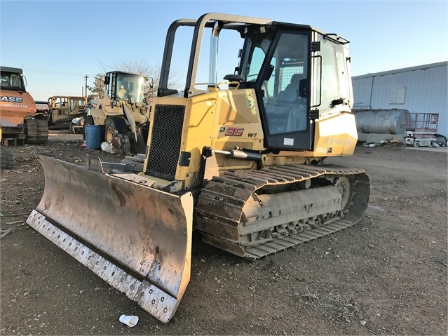 Dozers/tracks New Holland D95