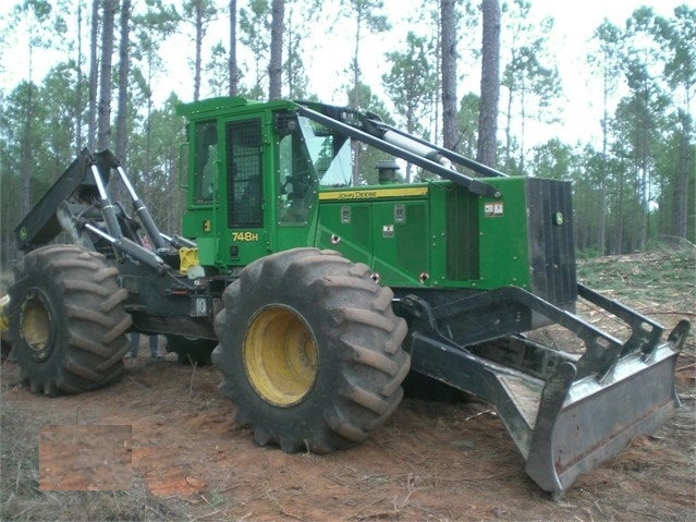 Forest Machines Deere 748H