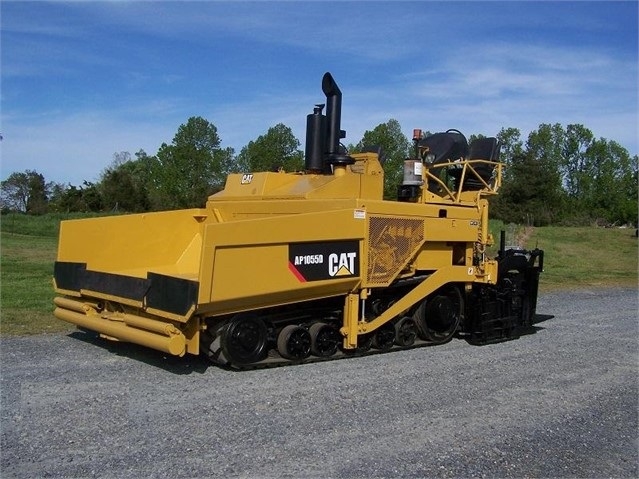 Pavers Caterpillar AP-1055D