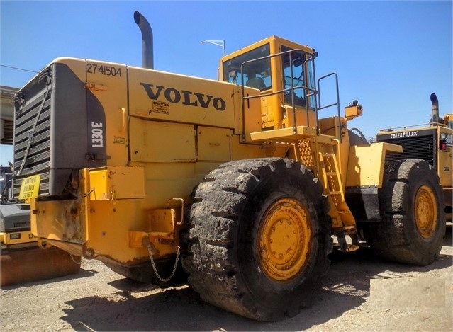 Wheel Loaders Volvo L330E