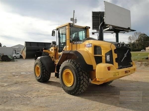 Cargadoras Sobre Ruedas Volvo L110G en venta, usada Ref.: 1499715946702855 No. 4