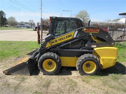 Minicargadores New Holland L225