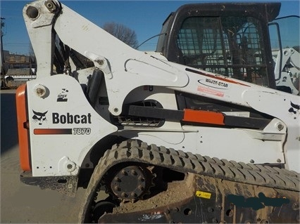 Minicargadores Bobcat T870