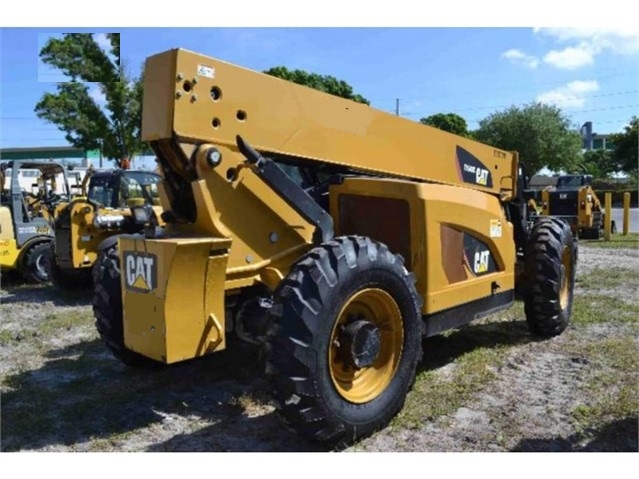 Telehandler Caterpillar TL943