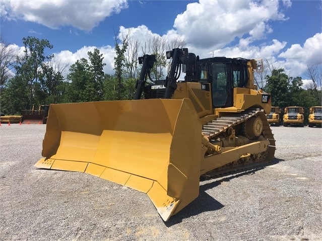 Dozers/tracks Caterpillar D8T