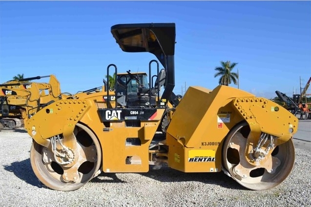 Vibratory Compactors Caterpillar CB54